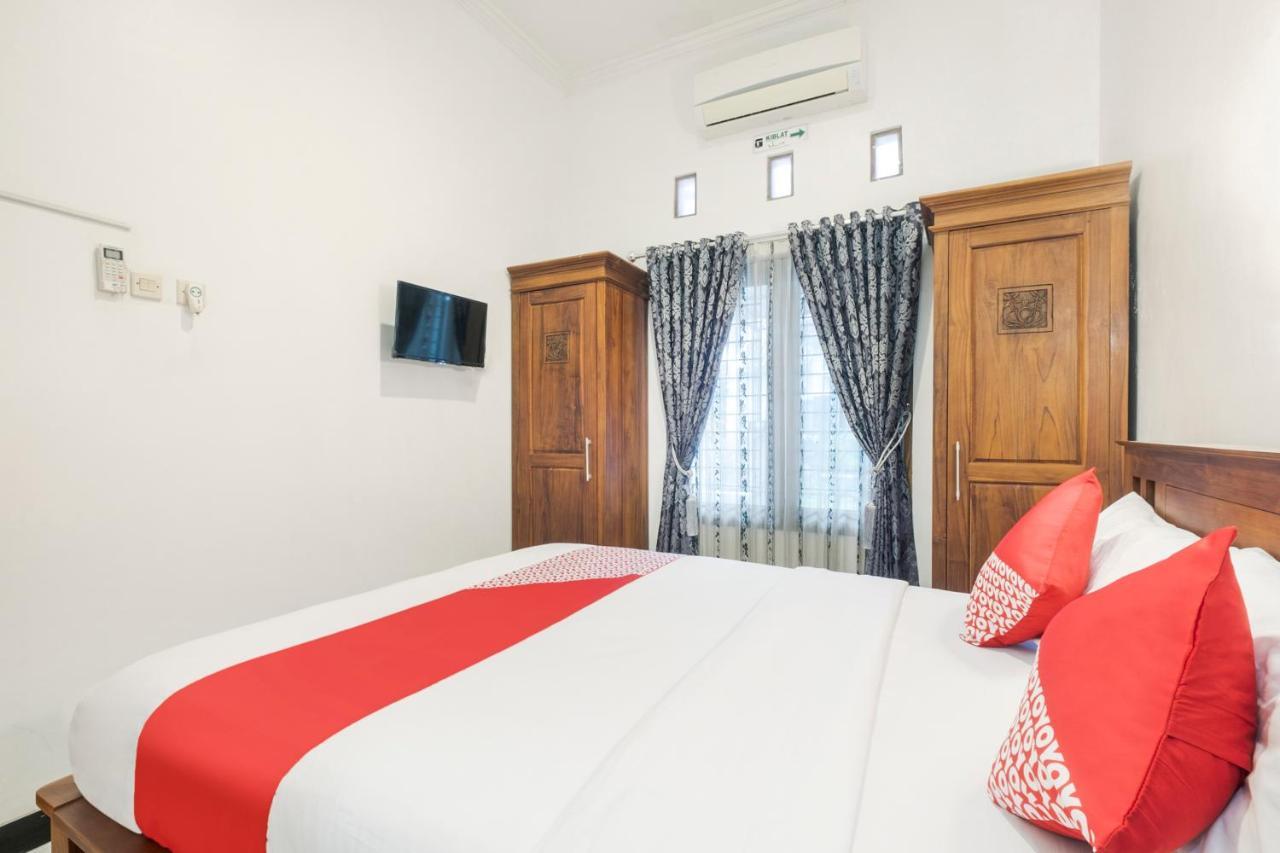 Oyo 3267 Omah Suryo Hotell Yogyakarta Exteriör bild